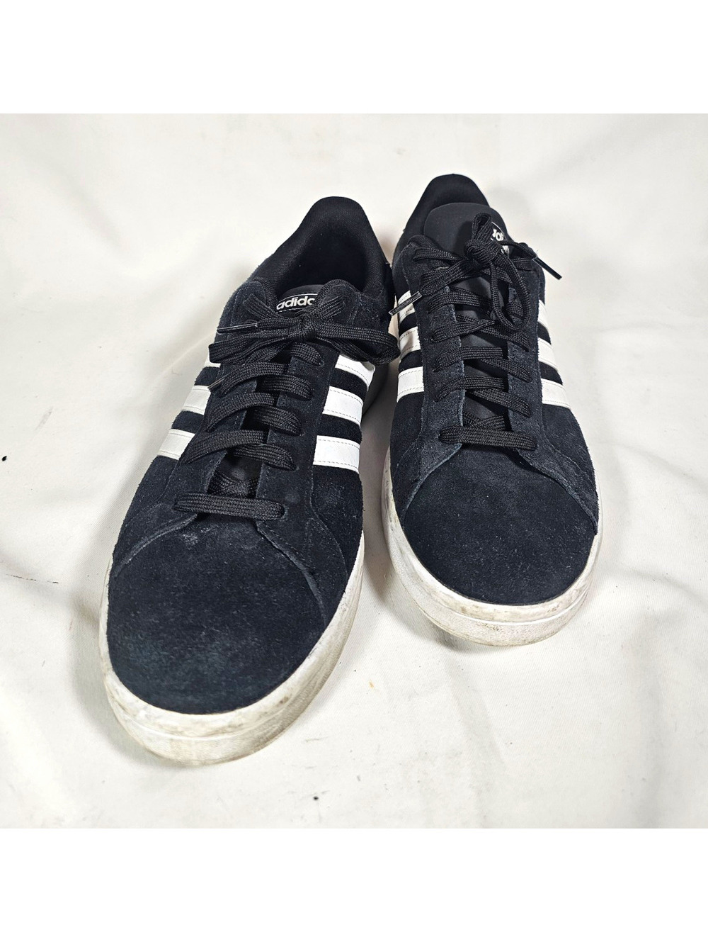 adidas Cloudfoam Comfort Black/White Lace-Up Low Top Sneakers F36414